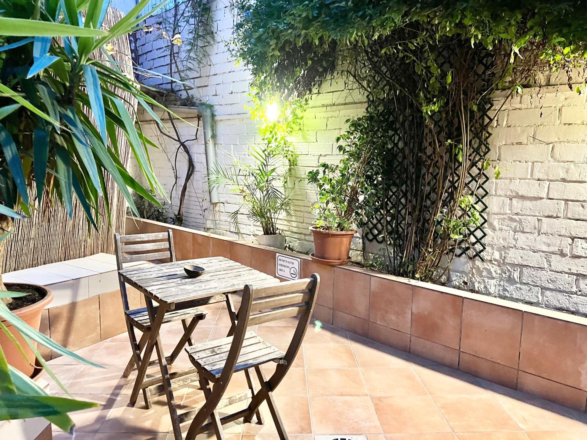 Cozy Suite apartment, WiFi! Santa Coloma de Gramanet Buitenkant foto